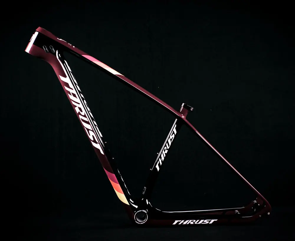 T1000 carbon mtb frame 29er 27.5er mtb carbon frame 29 carbon mountain bike frame 142x12 or 135x9mm bicycle frame 
T1000 carbon mtb frame 29er 27.5er mtb carbon frame 29 carbon mountain bike frame 142x12 or 135x9mm bicycle frame
