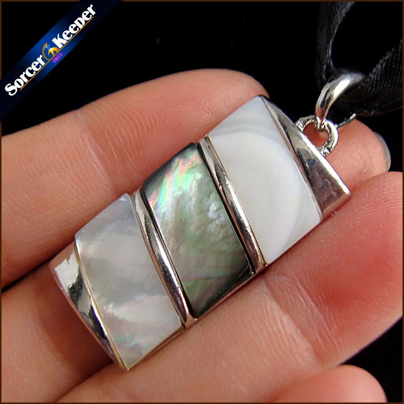 Collares New Natural Paua Abalone Shell Square Necklace Pendants Jewelry New Fashion Bijoux Women Leather Chain Necklaces SKA04
Collares New Natural Paua Abalone Shell Square Necklace Pendants Jewelry New Fashion Bijoux Women Leather Chain Necklaces SKA04