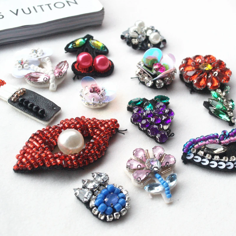 Sewing On Beads Sequins Embroidered Flowers Clothes T-shirt Decorated Clothing Accessories Repair PatchTrumpet Handmade DIY
Sewing On Beads Sequins Embroidered Flowers Clothes T-shirt Decorated Clothing Accessories Repair PatchTrumpet Handmade DIY