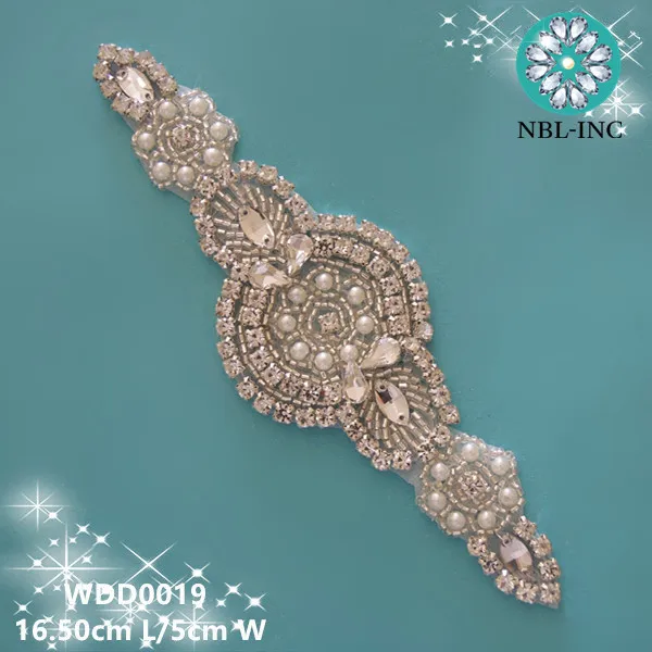 (30pcs)Wholesale iron on bridal beaded sewing crystal silver rhinestone applique patch for wedding dresses headband WDD0019
(30pcs)Wholesale iron on bridal beaded sewing crystal silver rhinestone applique patch for wedding dresses headband WDD0019