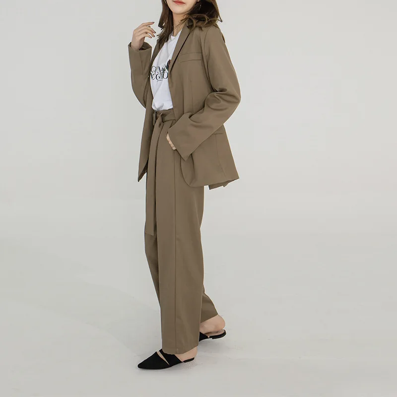 2019 Spring Goddess Temperament Big Name Loose Retro Suit Women Pockets Notched Women Jackets and Coats 2 Piece Set
2019 Spring Goddess Temperament Big Name Loose Retro Suit Women Pockets Notched Women Jackets and Coats 2 Piece Set