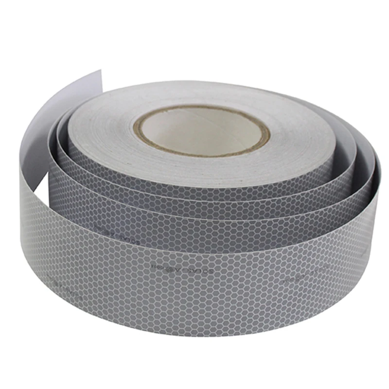 High intensity reflective SOLAS tape 5 cm wide is used for Marine emergency sewn with white stickers on life rings or clothes
High intensity reflective SOLAS tape 5 cm wide is used for Marine emergency sewn with white stickers on life rings or clothes