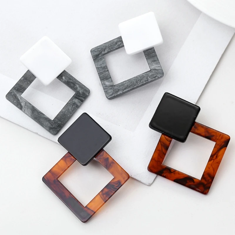New Fashion Trend Earrings Geometry Vintage Acrylic Earrings for Women Jewelry Gift Earrings Party Jewelry Exquisite Earrings
New Fashion Trend Earrings Geometry Vintage Acrylic Earrings for Women Jewelry Gift Earrings Party Jewelry Exquisite Earrings