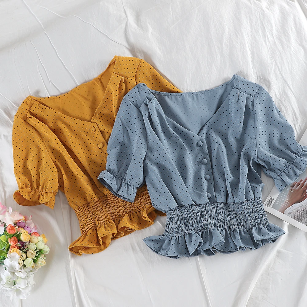 HISUMA Women Summer V-Neck Flare Sleeve Button Ruffles Basic Shirt Vintage Short Elastic Slim Polka Dot Chiffon Blouse Crop Tops
HISUMA Women Summer V-Neck Flare Sleeve Button Ruffles Basic Shirt Vintage Short Elastic Slim Polka Dot Chiffon Blouse Crop Tops