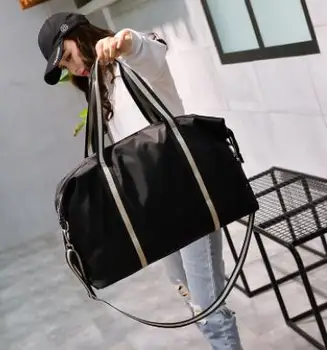 2018 Waterproof Korean version of the short-distance large-capacity travel bag
2018 Waterproof Korean version of the short-distance large-capacity travel bag