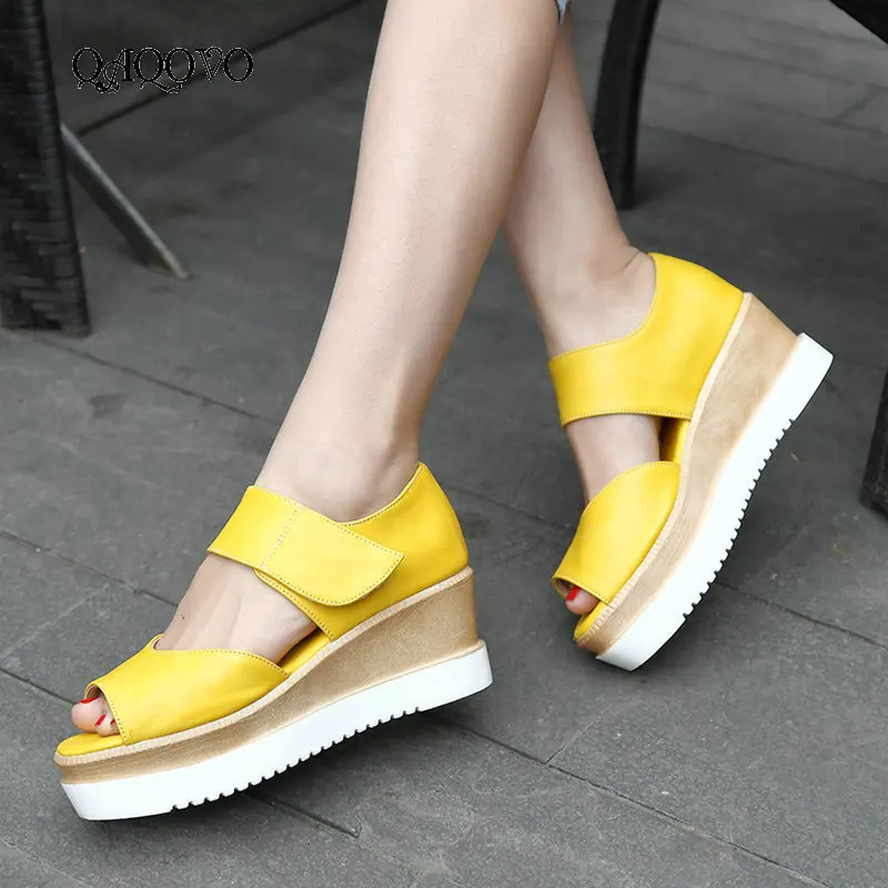 2019 New Summer Open Toe Shoes Women Platform Wedges High Heel Sandals Fashion Hook Loop Dress Shoes Big Size
2019 New Summer Open Toe Shoes Women Platform Wedges High Heel Sandals Fashion Hook Loop Dress Shoes Big Size