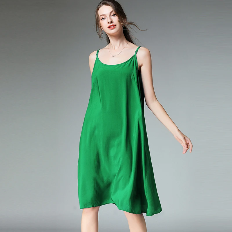 Summer new 2019 loose fashion silk floss big size slip dress sleeveless solid joker Elegant dress Black red Base dress plus size
Summer new 2019 loose fashion silk floss big size slip dress sleeveless solid joker Elegant dress Black red Base dress plus size
