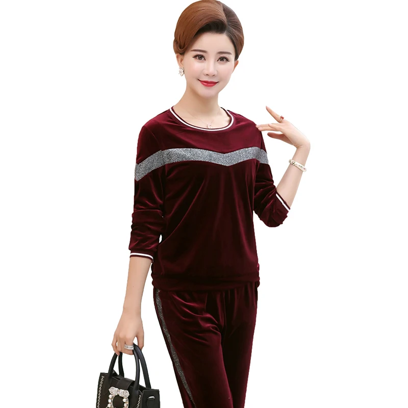 5XL middle-aged women spring autumn gold velvet large size sports suit women loose casual suit women fashion slim Two-piece set
5XL middle-aged women spring autumn gold velvet large size sports suit women loose casual suit women fashion slim Two-piece set