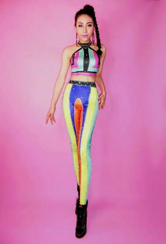 2018 Sexy Rainbow Rhinestones Two Pieces Set Outfit Sleeveless Top+stretch Bodysuit Stage Performance Leggings Party Dance Pants
2018 Sexy Rainbow Rhinestones Two Pieces Set Outfit Sleeveless Top+stretch Bodysuit Stage Performance Leggings Party Dance Pants