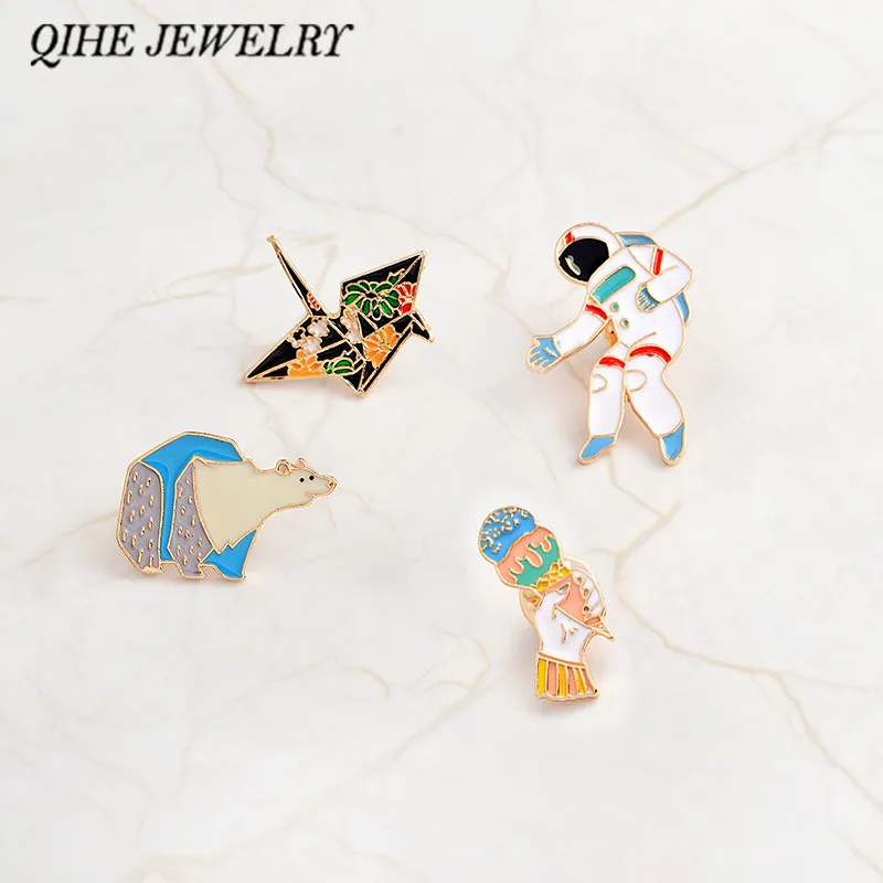 QIHE JEWELRY Polar bear Astronaut Ice cream Enamel pin Brooches Badges Cartoon hard enamel pin Gift for girls
QIHE JEWELRY Polar bear Astronaut Ice cream Enamel pin Brooches Badges Cartoon hard enamel pin Gift for girls