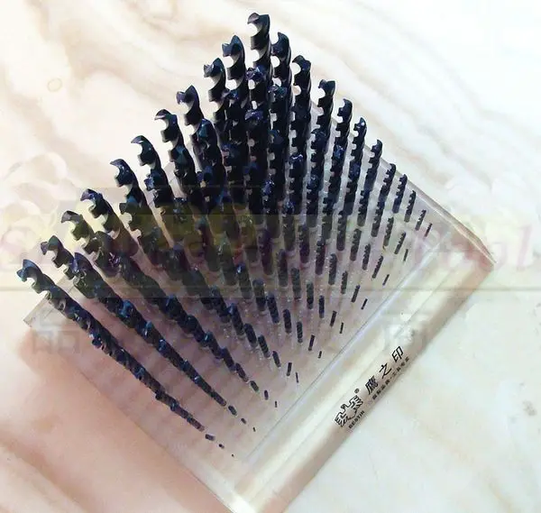 BESTIR taiwan made high quality 12pcs roll high speed steel twist drill set for iron aluminium hole bore NO.93444
BESTIR taiwan made high quality 12pcs roll high speed steel twist drill set for iron aluminium hole bore NO.93444