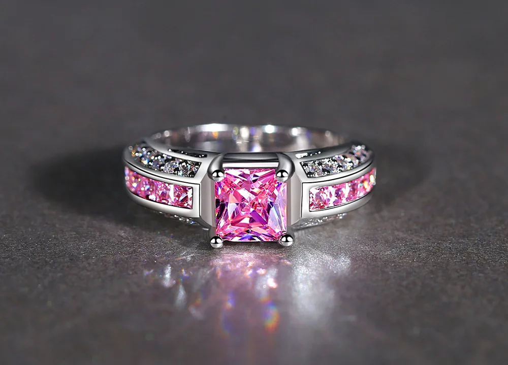 High Quality Ring for Wemon Simple and Solid Square Crystals Surround Ring Bague Femme Anillos Mujer Jewelry Gift
High Quality Ring for Wemon Simple and Solid Square Crystals Surround Ring Bague Femme Anillos Mujer Jewelry Gift