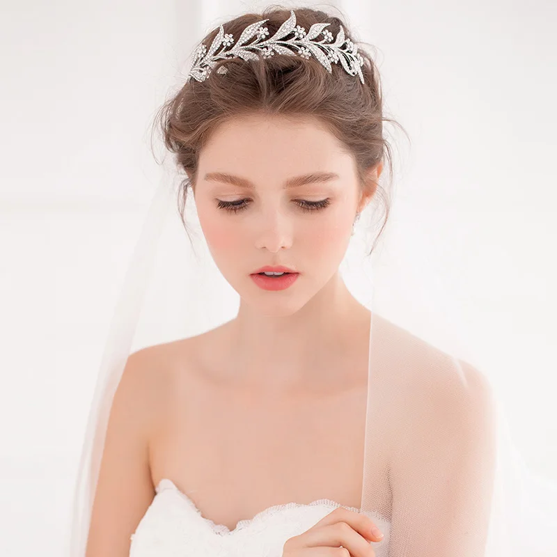 Baroque Bridal Branches Crystal Rhinestone Flower Tiara Hairdress Wedding Hairband Brides Headband Hair Accessories Hair Jewelry
Baroque Bridal Branches Crystal Rhinestone Flower Tiara Hairdress Wedding Hairband Brides Headband Hair Accessories Hair Jewelry