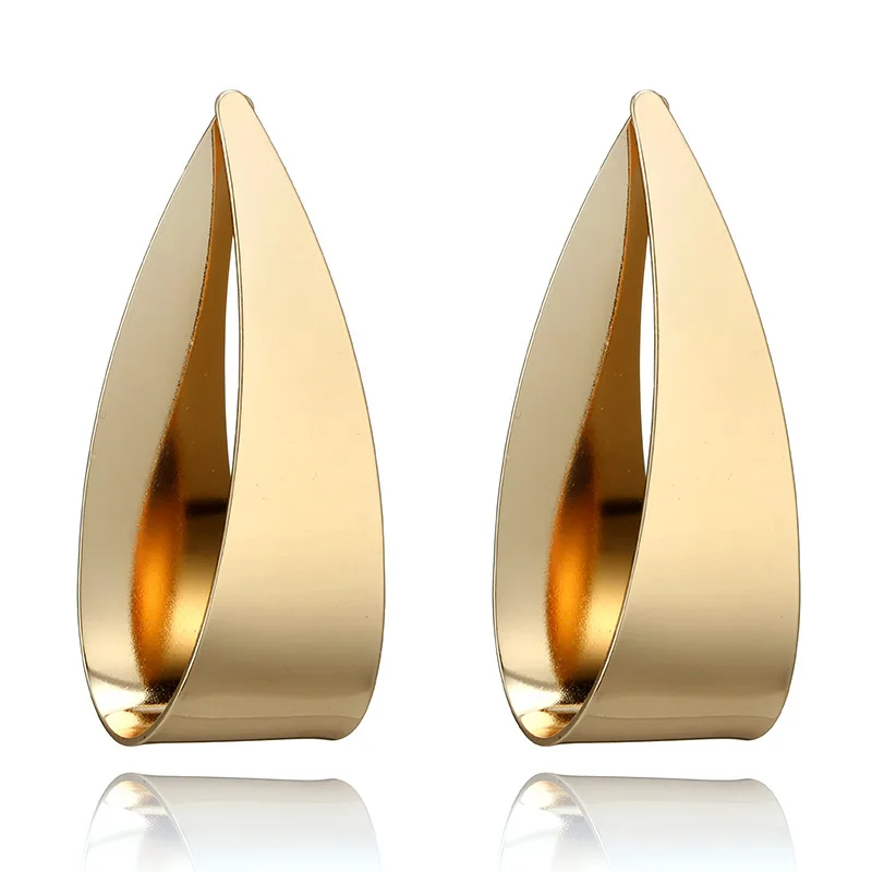 2018 New Punk Style Geometric Earrings For Women Hiphop Jewellery Gold Color Metal Big Stud Earrings Piercing Statement Bijoux
2018 New Punk Style Geometric Earrings For Women Hiphop Jewellery Gold Color Metal Big Stud Earrings Piercing Statement Bijoux
