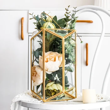Gold Geometric Candle Holder Wedding Romantic Nordic Brass Candle Holder Decorative Latarnia Candles Home Decoration 50ch028
Gold Geometric Candle Holder Wedding Romantic Nordic Brass Candle Holder Decorative Latarnia Candles Home Decoration 50ch028