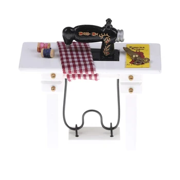 1:12 Scale Pretend Toy Treadle Sewing Machine Dolls House Miniature Decoration Accessories
1:12 Scale Pretend Toy Treadle Sewing Machine Dolls House Miniature Decoration Accessories