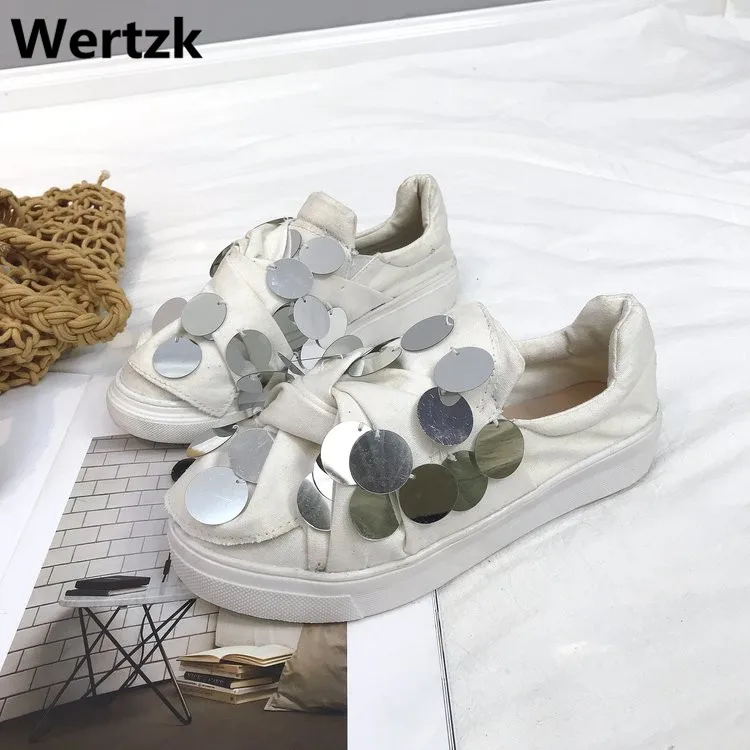 Ins super hot shoes little white shoes ladies 2019 new sequined canvas versatile flat web celebrity single shoes ladies E147
Ins super hot shoes little white shoes ladies 2019 new sequined canvas versatile flat web celebrity single shoes ladies E147