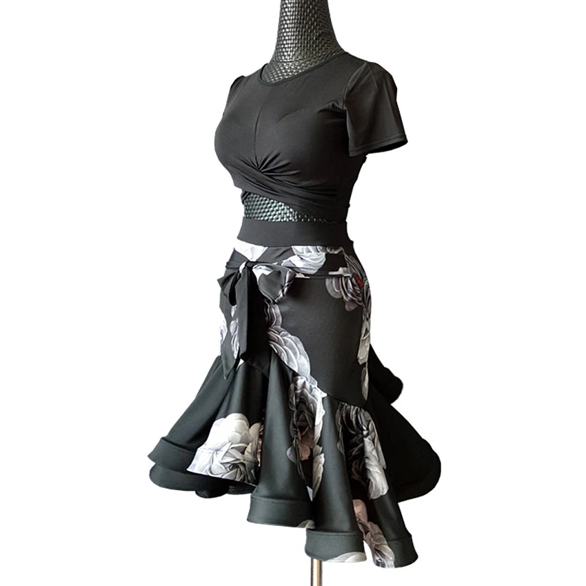 New Latin dance training suit female adult rumba fish bone wrap buttocks skirt latin competition dance dress
New Latin dance training suit female adult rumba fish bone wrap buttocks skirt latin competition dance dress