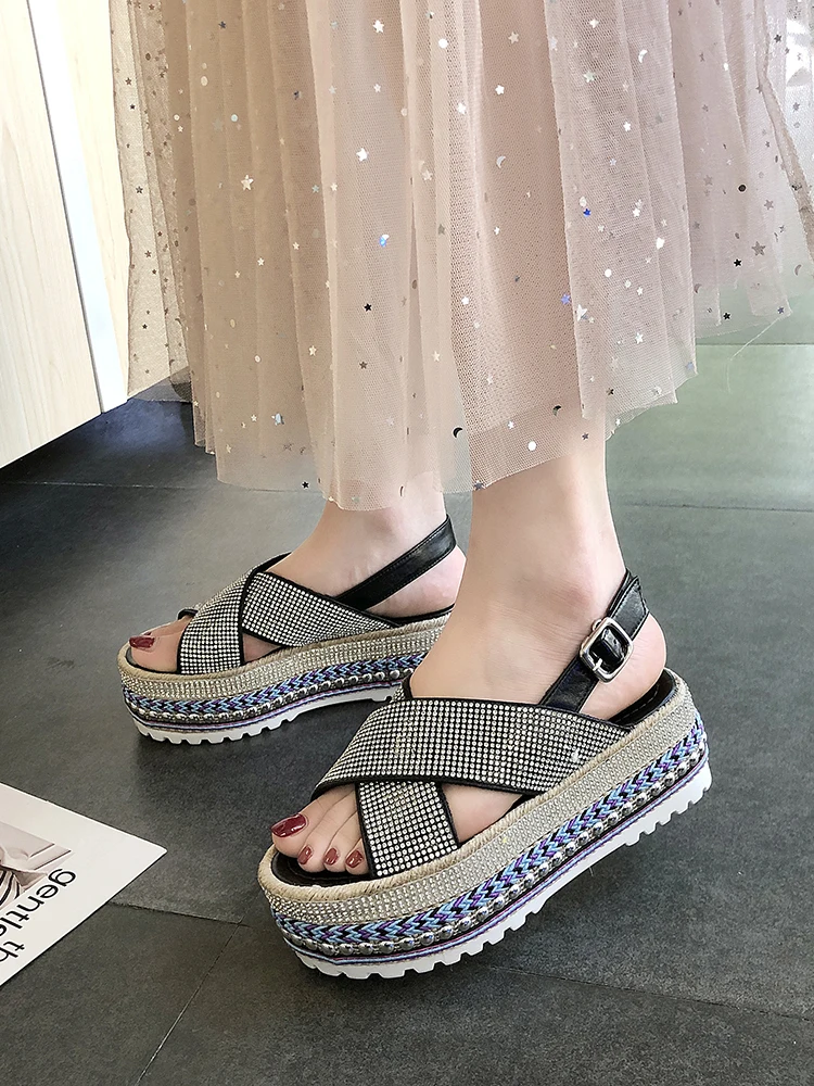 2019 new platform wedges rhinestone sandals woman fashion crystal beach open toe summer shoes women sandalias A0-14
2019 new platform wedges rhinestone sandals woman fashion crystal beach open toe summer shoes women sandalias A0-14