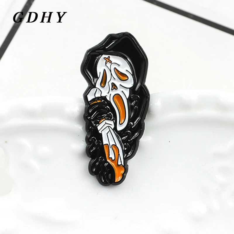 

GDHY Screaming Death Brooch Black Cloak Knife-Holding Devil Death Enamel Pins Skeleton Skull Lapel Badges Kids Halloween Gifts