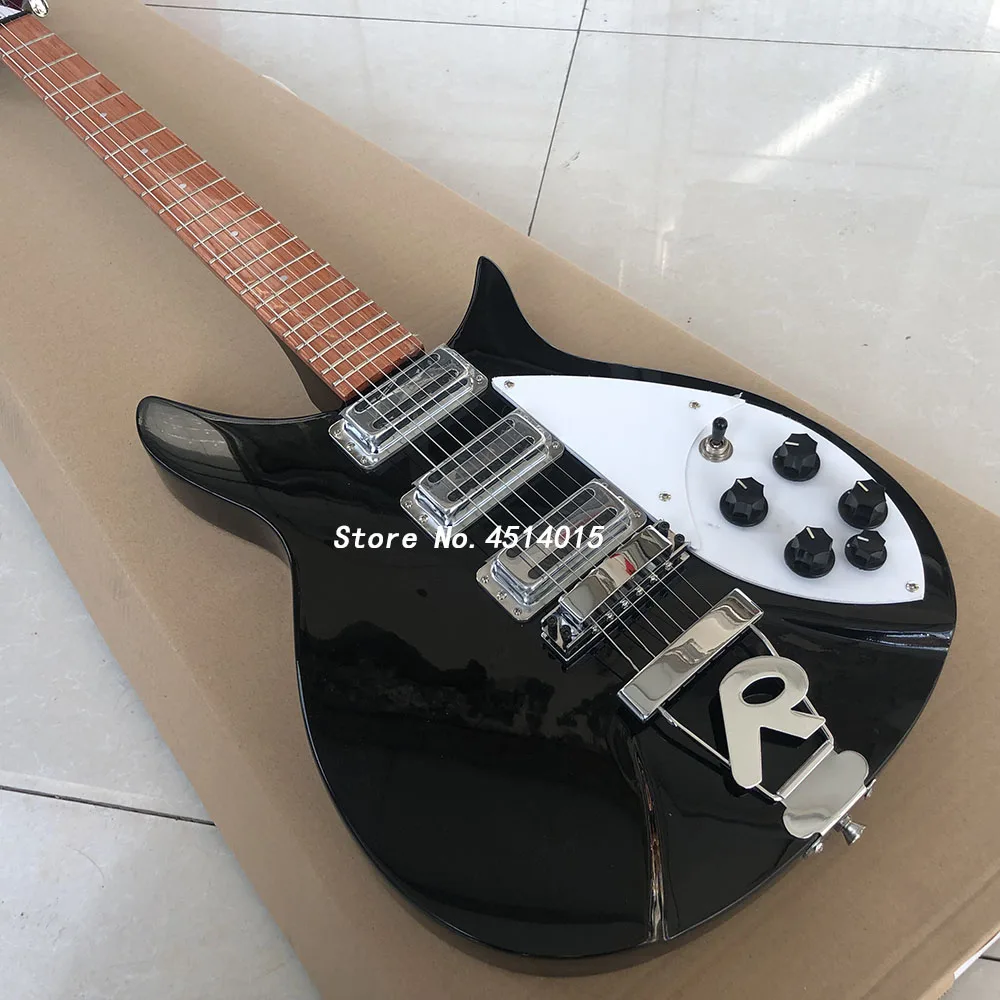 Factory customized Rick 325'' 628 string length, electric guitar black paint, fingerboard light paint, can be customized,R bridg
Factory customized Rick 325'' 628 string length, electric guitar black paint, fingerboard light paint, can be customized,R bridg