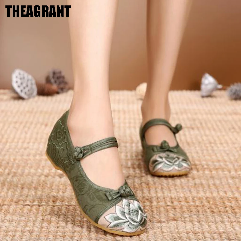 THEAGRANT 2019 Spring Summer Vintage Women Shoes Embroidery Lotus Comfort Low Wedge Heel Lady Canvas Shoes Mary Janes WFS3036
THEAGRANT 2019 Spring Summer Vintage Women Shoes Embroidery Lotus Comfort Low Wedge Heel Lady Canvas Shoes Mary Janes WFS3036