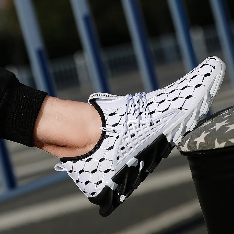 2019 New Men Fashion Sneakers Non-slip Men Running Shoes High Quality Sneakers Thick Bottom Male Spring Shoes Plus Size 39-47
2019 New Men Fashion Sneakers Non-slip Men Running Shoes High Quality Sneakers Thick Bottom Male Spring Shoes Plus Size 39-47