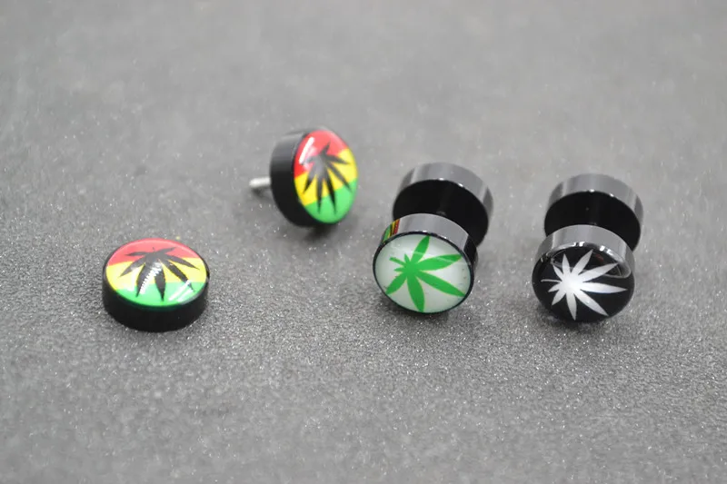 50pcs Free Shippment Pot Leaf Green Weed Leaf Logos Ear Stud Fake Ear Plugs Cheat Illussion Ear Tunnles Earring Body Jewlery
50pcs Free Shippment Pot Leaf Green Weed Leaf Logos Ear Stud Fake Ear Plugs Cheat Illussion Ear Tunnles Earring Body Jewlery