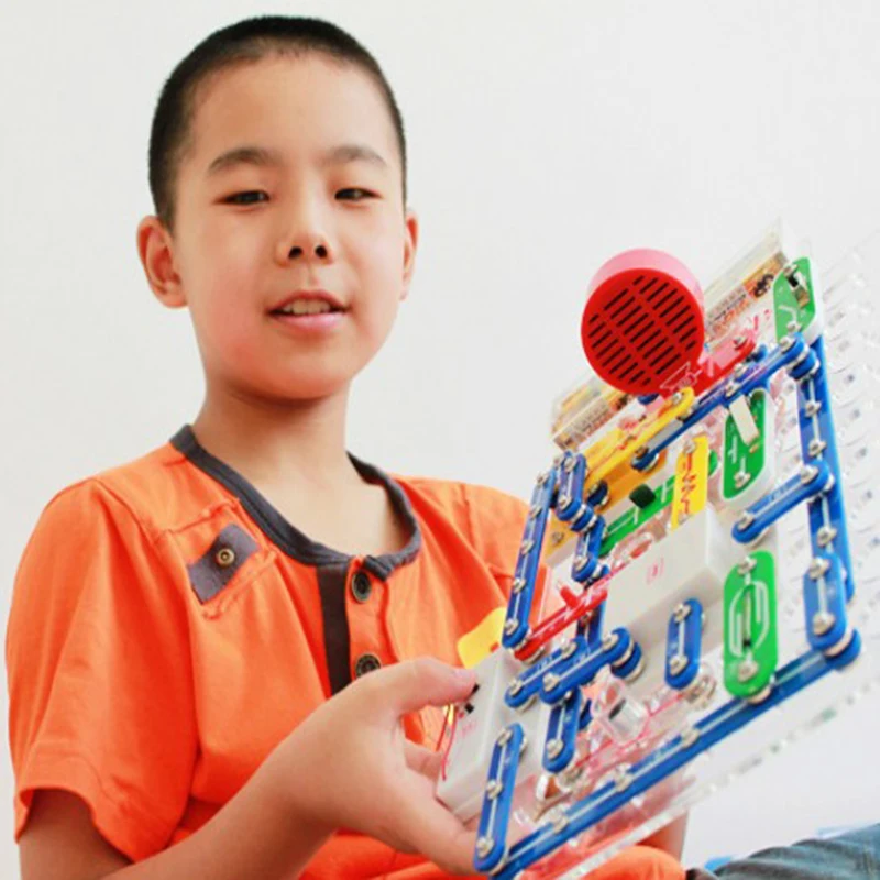 New 199 Kinds Compound Mode Electronics Switch Circuits Discovery Kit Electronic Building Blocks Assembling Toys for Kids
New 199 Kinds Compound Mode Electronics Switch Circuits Discovery Kit Electronic Building Blocks Assembling Toys for Kids
