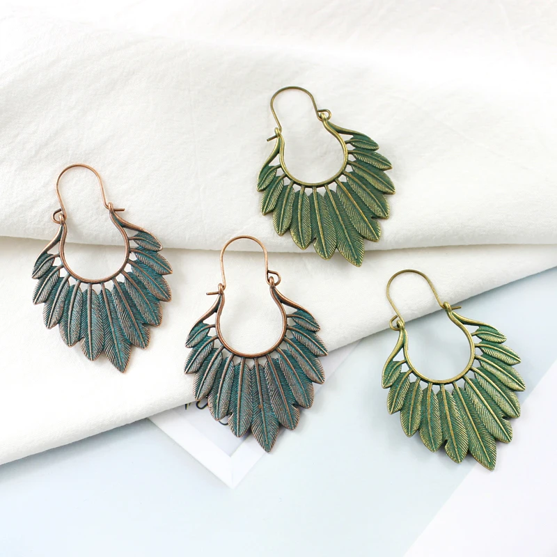 Bohemian Green Bronze Palm Leaves Pendent Drop Earrings For Woman Ethnic Plant Green Leaves Fashion Vogue Big Earring Jewelry
Bohemian Green Bronze Palm Leaves Pendent Drop Earrings For Woman Ethnic Plant Green Leaves Fashion Vogue Big Earring Jewelry