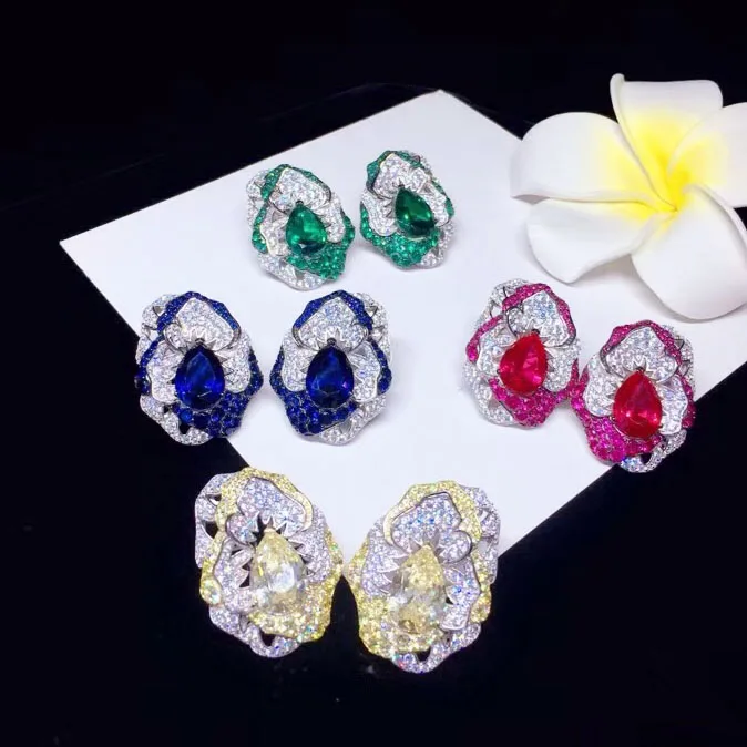 Qi Xuan_Jewelry_New Earrings Flower Earrings S925 Silver Inlay Zircon Elegant And Irregular Irregular_Factory Direct Sales
Qi Xuan_Jewelry_New Earrings Flower Earrings S925 Silver Inlay Zircon Elegant And Irregular Irregular_Factory Direct Sales