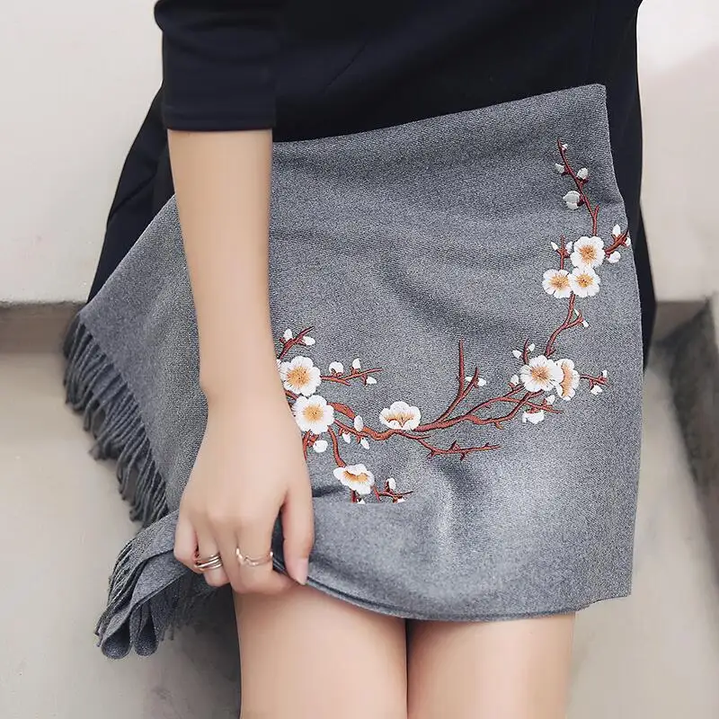 Wrap Swing Autumn Winter New Sweater Shawl coat Korea Women Cardigan Loose Tassel jacket Cloak Knitting Sweater
Wrap Swing Autumn Winter New Sweater Shawl coat Korea Women Cardigan Loose Tassel jacket Cloak Knitting Sweater