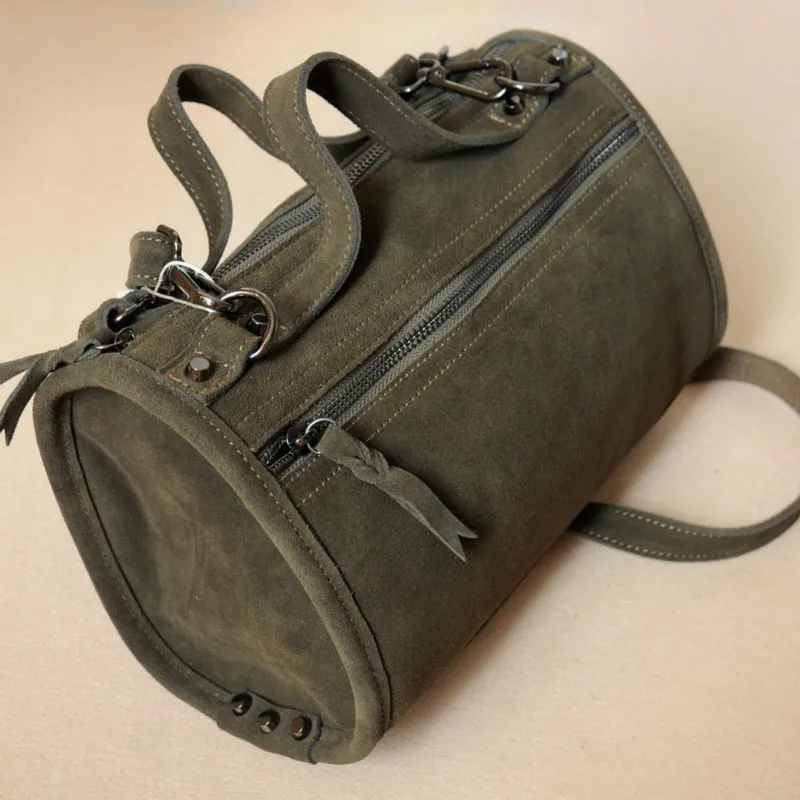 Suede ladies leather bag cow two-layer matte leather motorcycle bag Boston handbag zipper portable Messenger bag
Suede ladies leather bag cow two-layer matte leather motorcycle bag Boston handbag zipper portable Messenger bag