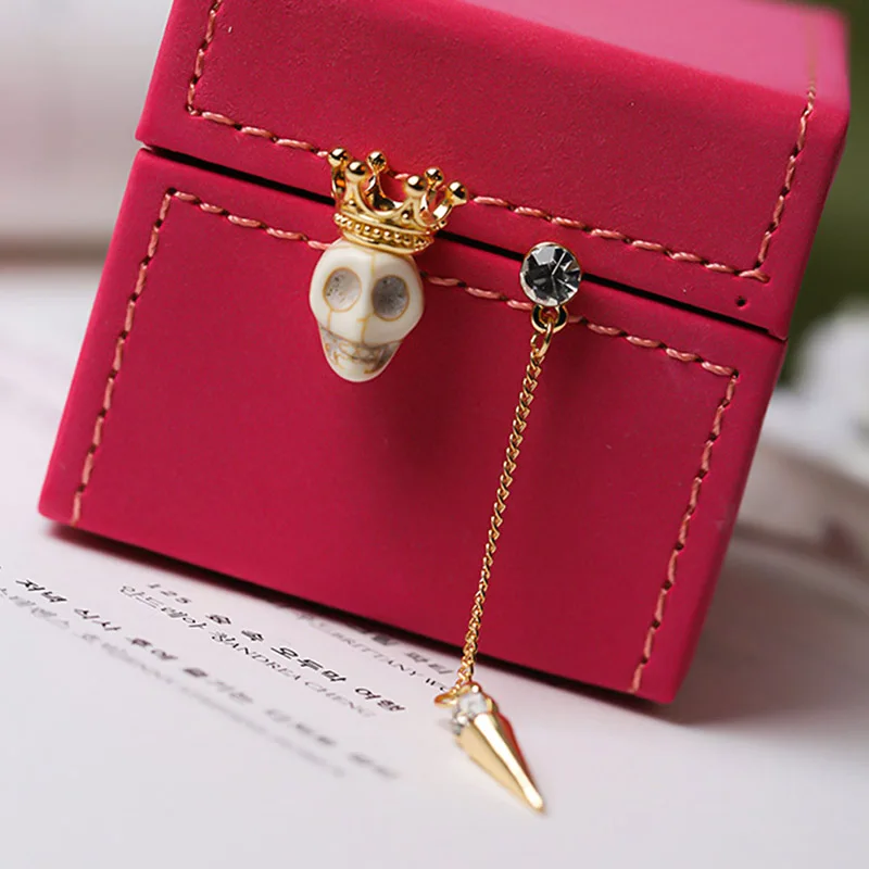 2019 Personality Trend Street Beat Exaggerated Asymmetric Crown Skull Long Tassel Dangle Earrings For Women Charm Jewelry
2019 Personality Trend Street Beat Exaggerated Asymmetric Crown Skull Long Tassel Dangle Earrings For Women Charm Jewelry