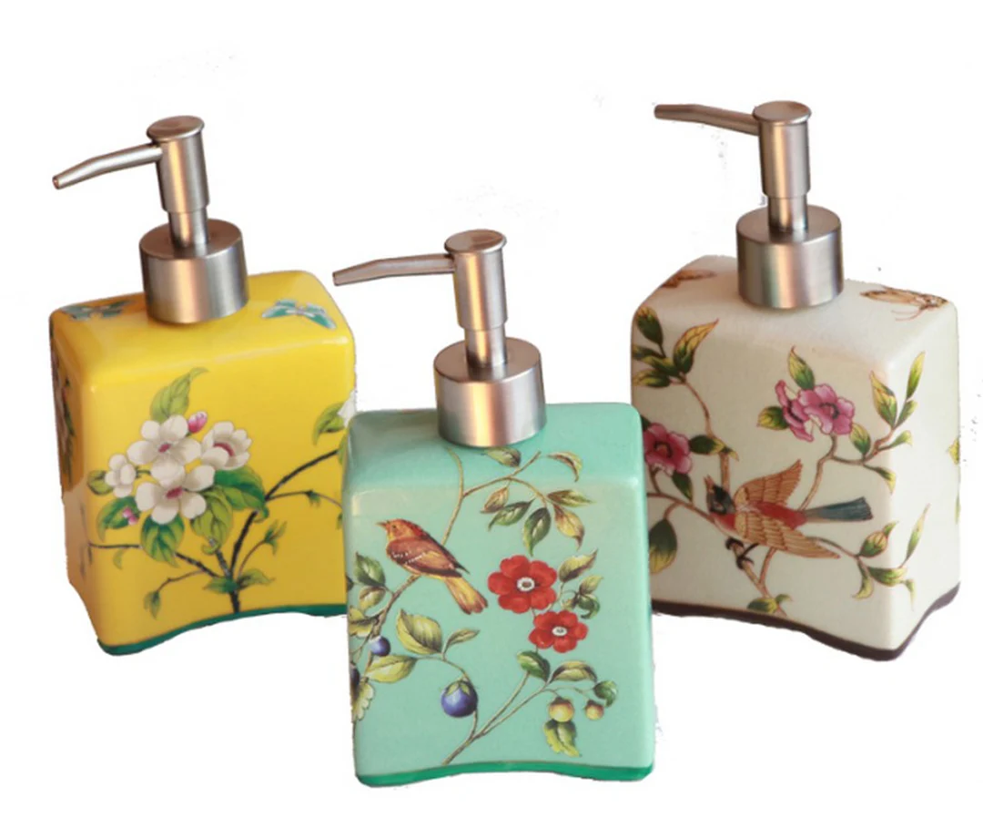 American Retro Large Capacity Ceramic Painted Hand Sanitizer Bottle Country Style Bathroom Liquid Lotion Soap Dispenser LFB273
American Retro Large Capacity Ceramic Painted Hand Sanitizer Bottle Country Style Bathroom Liquid Lotion Soap Dispenser LFB273