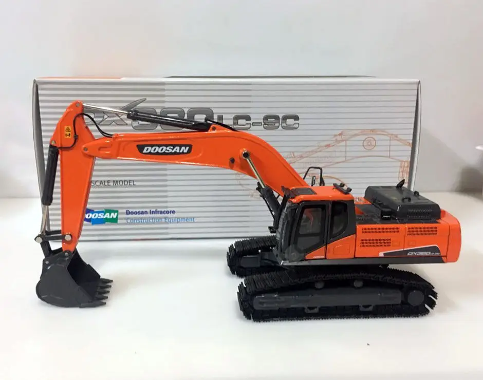 Редкий! Гидравлический экскаватор Doosan 1/50 литая модель новая *|hydraulic excavator|scale model
