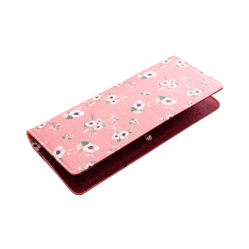 New Arrival Floral Prints PU Leather Travel Passport Case Multi Purpose Simple Credit Card Holders
New Arrival Floral Prints PU Leather Travel Passport Case Multi Purpose Simple Credit Card Holders
