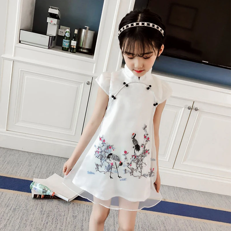 Children qipao dress traditional chinese dress flower girls cheongsam for kids princess crane print mesh turtleneck clothes 2019
Children qipao dress traditional chinese dress flower girls cheongsam for kids princess crane print mesh turtleneck clothes 2019