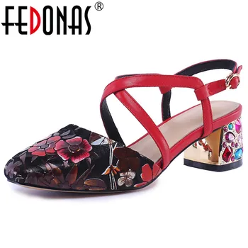FEDONAS Elegant Vintage Round Toe Flowers Print Kid Suede Women Sandals Crystal Decoration High Heels Party Prom Shoes Woman
FEDONAS Elegant Vintage Round Toe Flowers Print Kid Suede Women Sandals Crystal Decoration High Heels Party Prom Shoes Woman