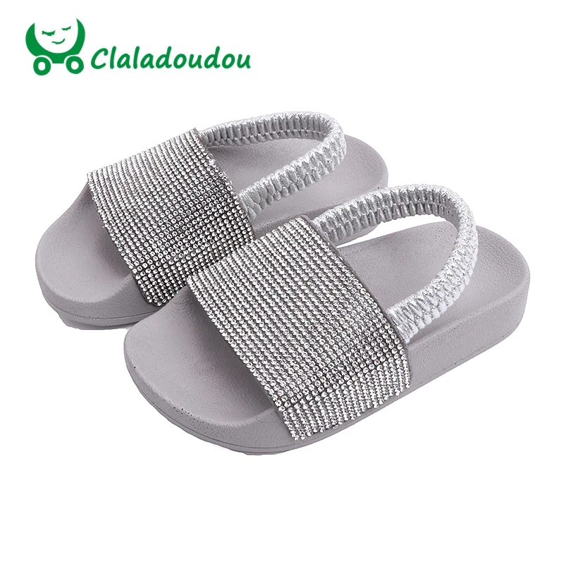 Claladoudou 15-19.5CM bling bling full rhinestones fashion girls summer sandals black silver pure simple littler girl slippers
Claladoudou 15-19.5CM bling bling full rhinestones fashion girls summer sandals black silver pure simple littler girl slippers