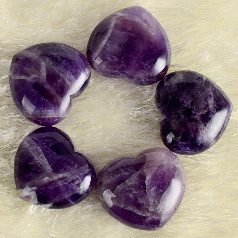 1pc Amethyst Heart Stone With Box Natural Gemstone Crystal Chakra Healing Stones Minerals for Decor Reiki Craft Toy 45*40*20mm
1pc Amethyst Heart Stone With Box Natural Gemstone Crystal Chakra Healing Stones Minerals for Decor Reiki Craft Toy 45*40*20mm