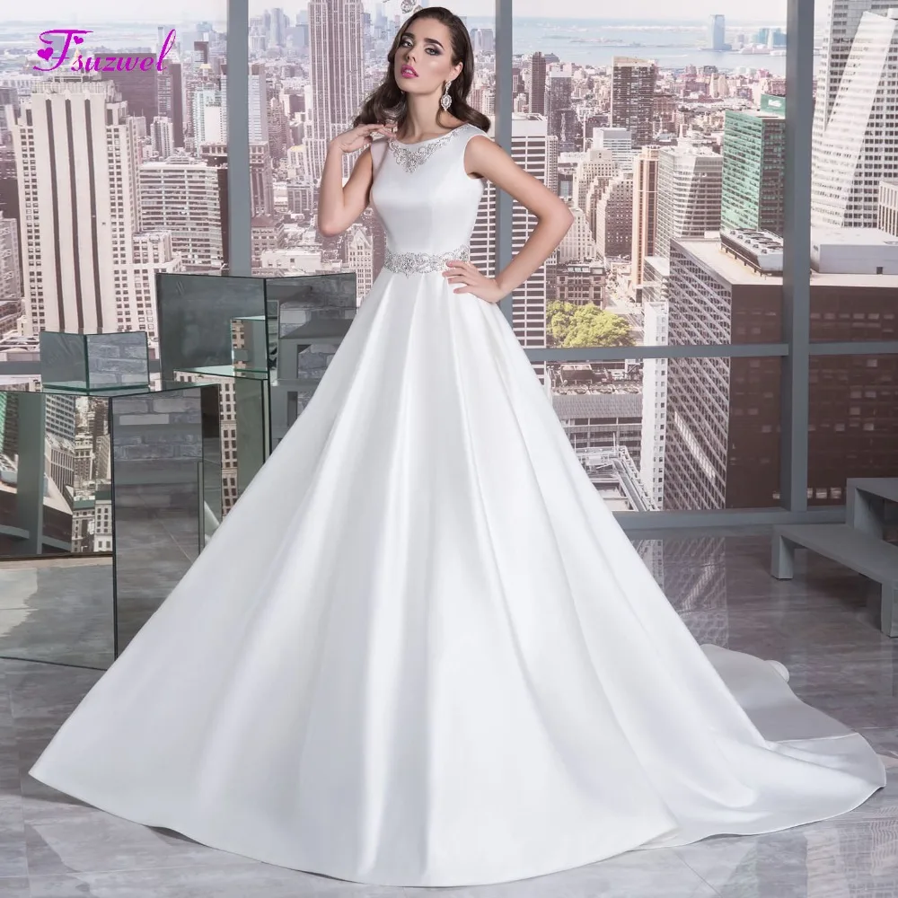 Fsuzwel New Arrival Fashion O-Neck Beaded A-Line Wedding Dresses 2020 Graceful Appliques Court Train Satin Bridal Gown Plus Size
Fsuzwel New Arrival Fashion O-Neck Beaded A-Line Wedding Dresses 2020 Graceful Appliques Court Train Satin Bridal Gown Plus Size