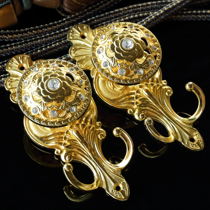One pair curtain wall hook European zinc alloy peony diamond curtain accessories buckles curtain tieback Holdbacks M223
One pair curtain wall hook European zinc alloy peony diamond curtain accessories buckles curtain tieback Holdbacks M223