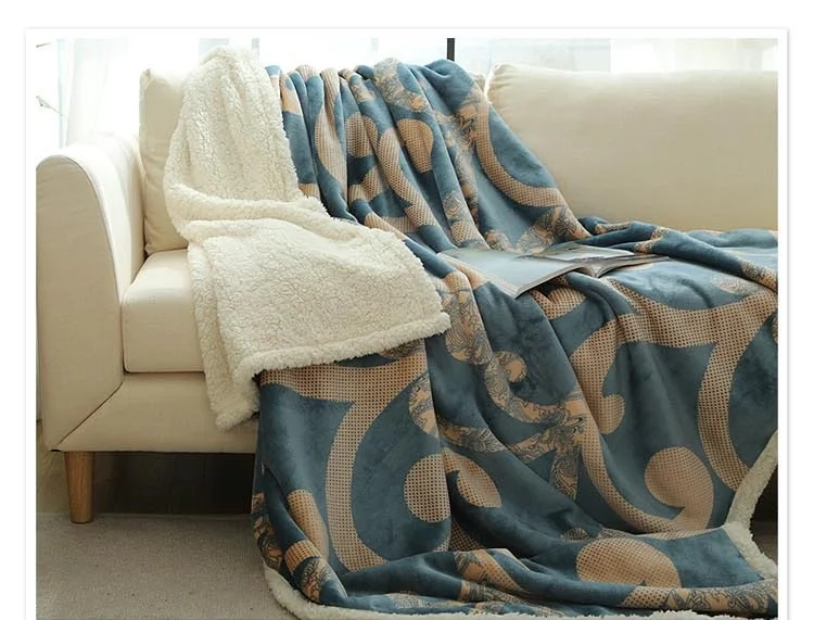 2017 new Warm Soft Fleece Blankets Double Layer Thick winter Plush Throw on Sofa Bed Plane Plaids Solid Bedspreads Home Textile
2017 new Warm Soft Fleece Blankets Double Layer Thick winter Plush Throw on Sofa Bed Plane Plaids Solid Bedspreads Home Textile