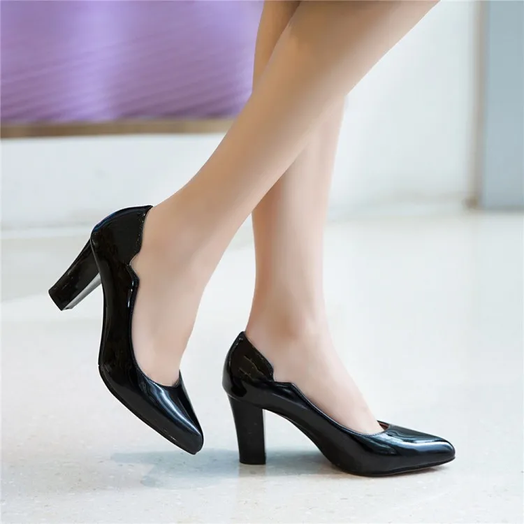 Big Size 11 12 13 14 15 16 ladies high heels women shoes woman pumps Pointed Package the heel contracted Thick with Single shoes 
Big Size 11 12 13 14 15 16 ladies high heels women shoes woman pumps Pointed Package the heel contracted Thick with Single shoes