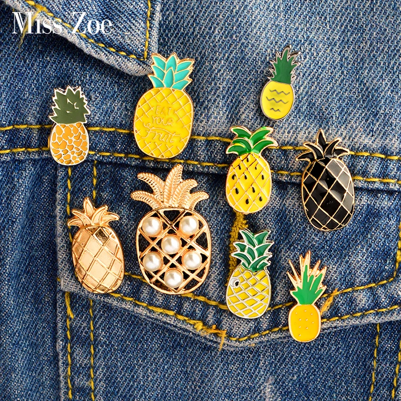 Cartoon Pineapple Enamel pin Brooch Yellow gold black pineapple Eat fruit Denim Jacket Lapel Pin Coat badge Fashion Jewelry
Cartoon Pineapple Enamel pin Brooch Yellow gold black pineapple Eat fruit Denim Jacket Lapel Pin Coat badge Fashion Jewelry