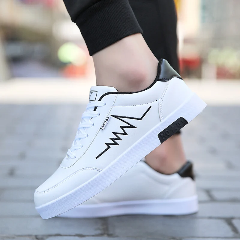 Simple and easy to see casual shoes,youthful energy shoes,high quality leather shoes,Sneakers
Simple and easy to see casual shoes,youthful energy shoes,high quality leather shoes,Sneakers