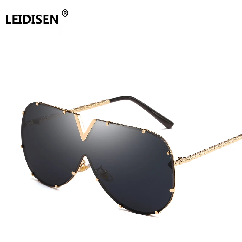LEIDISEN 2018 One Piece Sunglasses Men Brand Designer High Quality Oversized Sunglasses For Women Sunglass Metal UV400 Mirror
LEIDISEN 2018 One Piece Sunglasses Men Brand Designer High Quality Oversized Sunglasses For Women Sunglass Metal UV400 Mirror