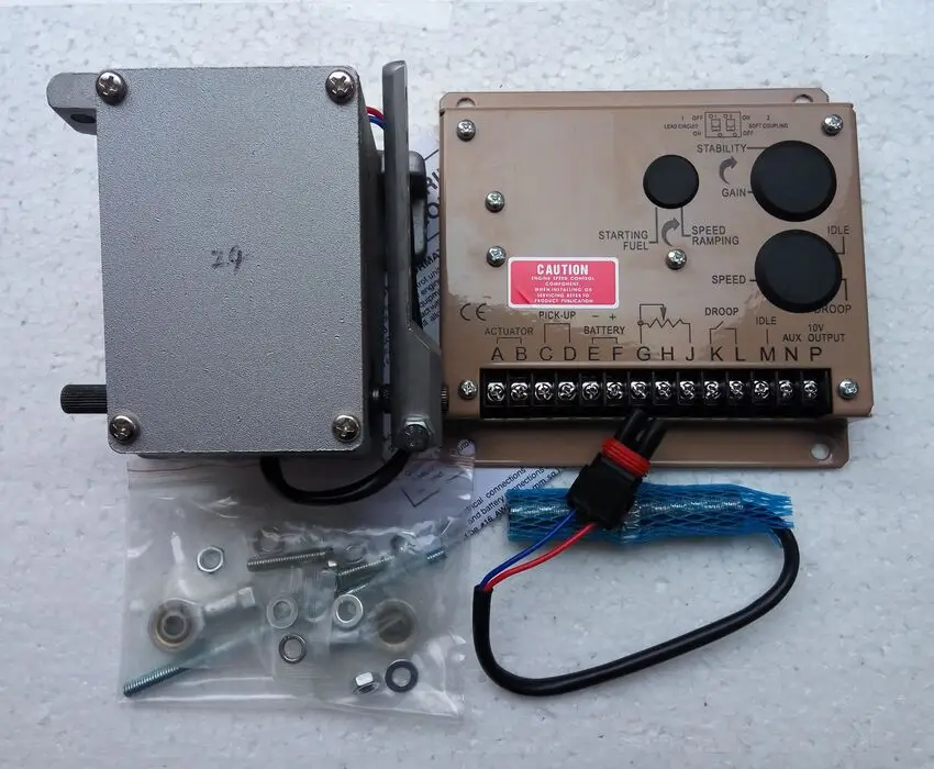 ADC120-12V or ADC120-24V Electronic governor Kit -Actuator ADC120 24V or ADC120 12V + ESD5500E speed governor + 3034572 + MSP675
ADC120-12V or ADC120-24V Electronic governor Kit -Actuator ADC120 24V or ADC120 12V + ESD5500E speed governor + 3034572 + MSP675