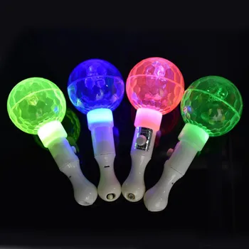 17cm Light Stick Led Concert Glow Sticks Projection Plastic Flash Rave Party Round Cheer Electronic Magic Wand Christmas Toys
17cm Light Stick Led Concert Glow Sticks Projection Plastic Flash Rave Party Round Cheer Electronic Magic Wand Christmas Toys